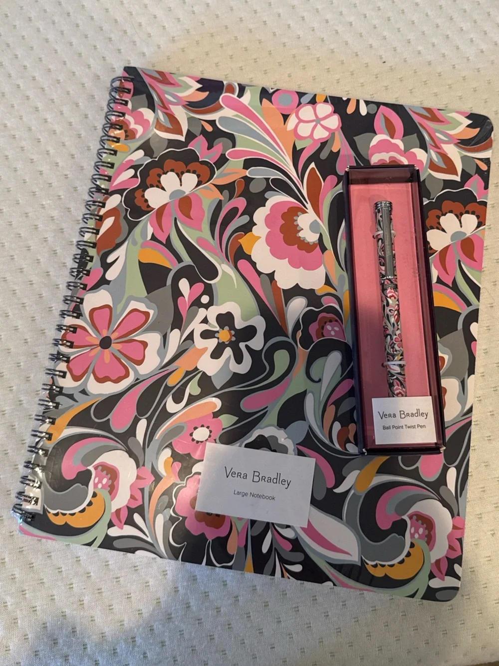 Vera Bradley NWT Large Spiral Notebook and Ball Point Pen Set in Mod Paisley